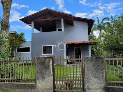 Sobrado com 4 Quartos à venda, 182m² no Centro, São Francisco do Sul