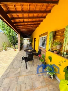 Fazenda / Sítio / Chácara com 3 Quartos à venda, 1000m² no , Mairinque