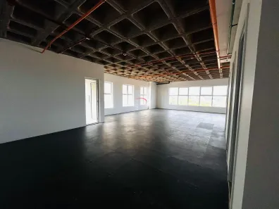 Conjunto Comercial / Sala para alugar, 160m² no Bela Suiça, Londrina
