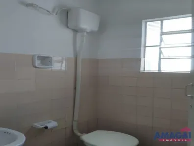 Casa Comercial para alugar, 200m² no Centro, Jacareí