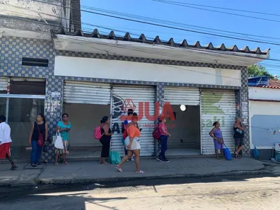 Loja / Salão / Ponto Comercial para alugar, 40m² no Centro, Queimados