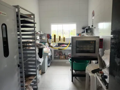 Fazenda / Sítio / Chácara com 4 Quartos à venda, 210m² no Palmitalzinho, Quatro Barras