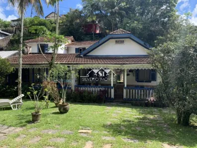 Casa com 4 Quartos à venda, 305m² no Simeria, Petrópolis