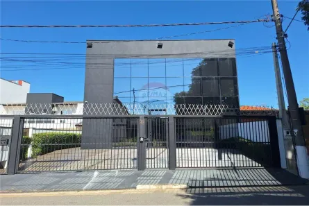 Prédio Inteiro para alugar, 341m² no Centro, Louveira