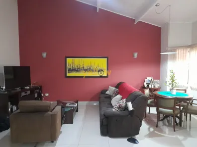 Casa de Condomínio com 3 Quartos para venda ou aluguel, 375m² no Arujá Country Club, Itaquaquecetuba