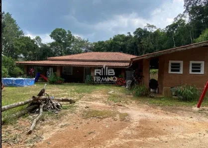 Fazenda / Sítio / Chácara com 3 Quartos à venda, 2181m² no Centro, Embu-Guaçu