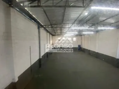 Galpão / Depósito / Armazém para venda ou aluguel, 350m² no Parque Laguna, Taboão da Serra