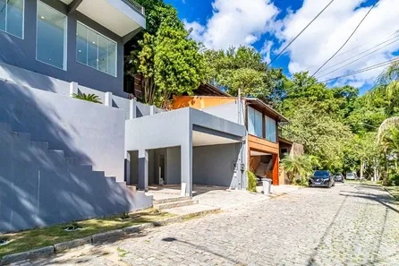 Casa de Condomínio com 4 Quartos à venda, 436m² no Vila Progresso, Niterói