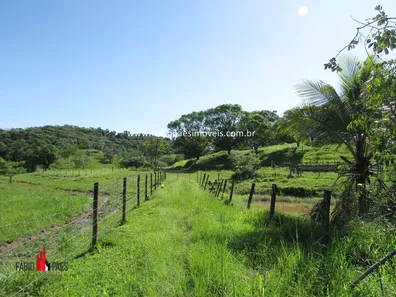 Fazenda / Sítio / Chácara com 4 Quartos à venda, 242000m² no Maraporã, Cachoeiras de Macacu