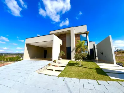 Casa de Condomínio com 3 Quartos à venda, 155m² no Cidade das Flores, Caldas Novas