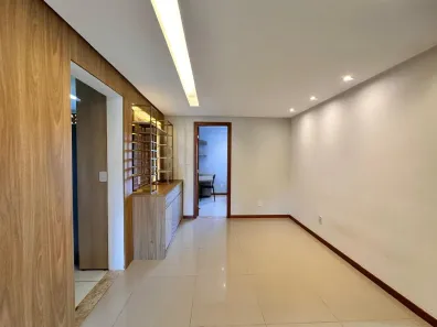 Apartamento com 3 Quartos para alugar, 88m² no Alphaville (Abrantes), Camaçari