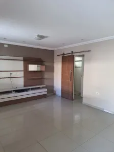 Casa com 3 Quartos para alugar, 190m² no Imbiribeira, Recife