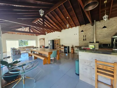 Fazenda / Sítio / Chácara com 7 Quartos à venda, 2800m² no , Mairinque
