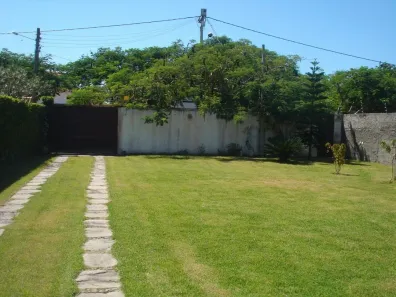 Terreno / Lote / Condomínio para alugar, 750m² no Ogiva, Cabo Frio