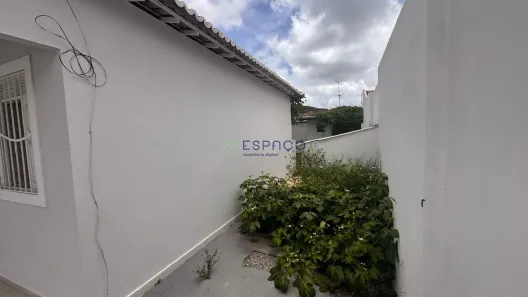 Casa com 3 Quartos para alugar, 80m² no Cajupiranga, Parnamirim