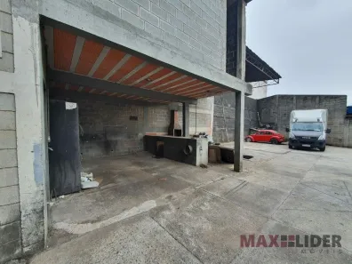 Galpão / Depósito / Armazém à venda, 687m² no Jardim Cecília Cristina, Carapicuíba