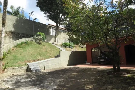 Fazenda / Sítio / Chácara com 4 Quartos à venda, 259m² no Chácaras Lidia, Embu das Artes