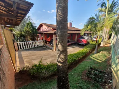Fazenda / Sítio / Chácara com 3 Quartos à venda, 1008m² no , Capim Branco
