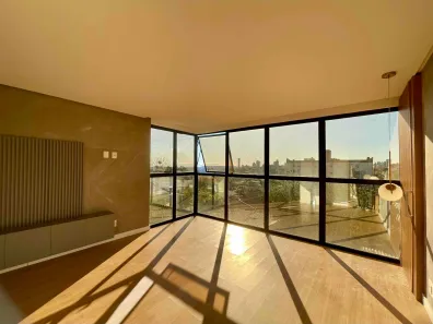 Casa com 3 Quartos para alugar, 230m² no Universitário, Chapecó
