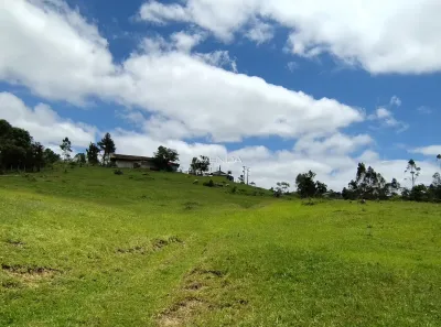 Fazenda / Sítio / Chácara com 6 Quartos à venda, 208036m² no , Campina Grande do Sul