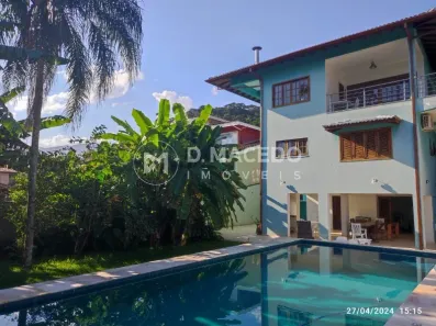 Casa com 4 Quartos para alugar, 600m² no Lagoinha, Ubatuba