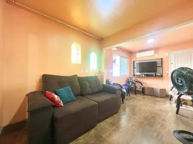 Casa com 3 Quartos à venda, 75m² no Tancredo Neves, Santa Maria