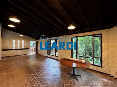 Fazenda / Sítio / Chácara com 1 Quarto para venda ou aluguel, 271m² no Taboleiro Verde, Cotia