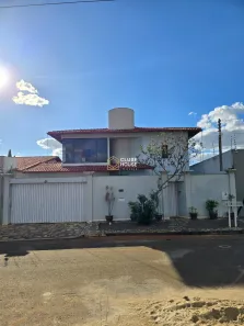 Sobrado com 6 Quartos à venda, 360m² no Anápolis City, Anápolis