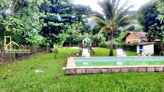 Fazenda / Sítio / Chácara com 5 Quartos à venda, 2000m² no Vale da Figueira (Ponta Negra), Maricá