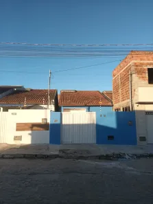 Casa com 2 Quartos para alugar, 61m² no Três Irmãs, Campina Grande