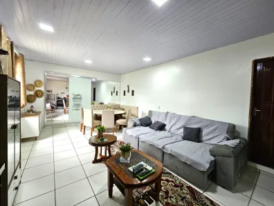 Sobrado com 5 Quartos à venda, 765m² no Centro, Presidente Figueiredo