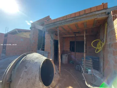 Casa com 3 Quartos à venda, 90m² no Brasília, Londrina