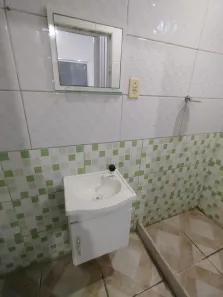 Casa com 3 Quartos para alugar, 120m² no Vila Emil, Mesquita