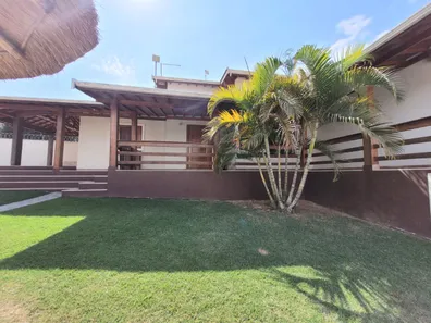 Fazenda / Sítio / Chácara com 4 Quartos à venda, 220m² no Estância Lago Azul (Ártemis), Piracicaba