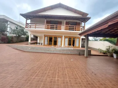 Sobrado com 3 Quartos à venda, 350m² no Loteamento Chacaras Embu-Guacu, Embu-Guaçu