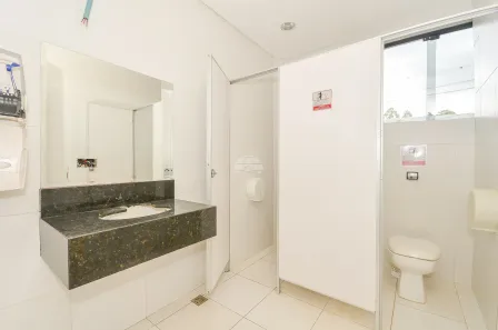 Terreno / Lote Comercial à venda, 695m² no Centro, Curitiba
