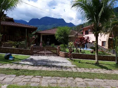 Casa de Condomínio com 4 Quartos à venda, 382m² no Limoeiro, Guapimirim