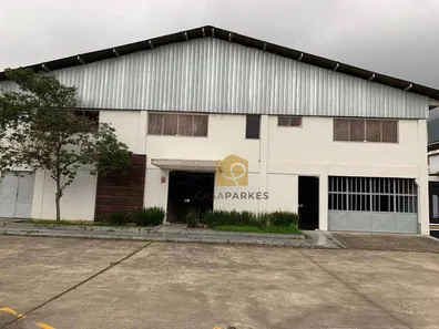 Galpão / Depósito / Armazém à venda, 1700m² no Jacarepaguá, Rio de Janeiro