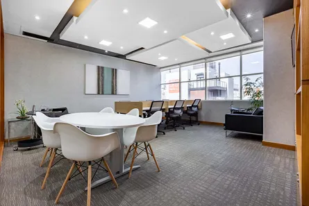 Conjunto Comercial / Sala para alugar, 100m² no Centro, Curitiba