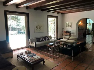 Fazenda / Sítio / Chácara com 3 Quartos para venda ou aluguel, 2400m² no Chácara São João, Carapicuíba