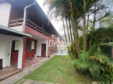 Casa de Condomínio com 5 Quartos para venda ou aluguel, 230m² no Carlos Guinle, Teresópolis