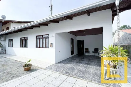 Casa com 4 Quartos à venda, 200m² no Badenfurt, Blumenau