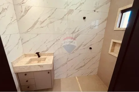 Sobrado com 2 Quartos à venda, 220m² no Residencial Arco Iris, Rio Verde