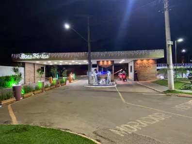 Casa de Condomínio com 2 Quartos para venda ou aluguel, 120m² no Jardim Decolores, Trindade