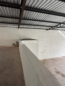 Galpão / Depósito / Armazém à venda, 257m² no Tabajaras, Uberlândia