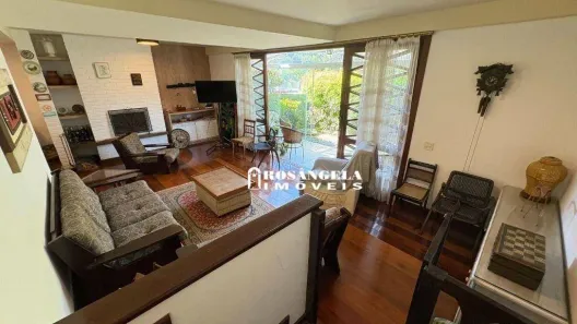 Casa de Condomínio com 4 Quartos para venda ou aluguel, 174m² no Alto, Teresópolis