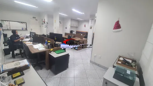 Conjunto Comercial / Sala para alugar, 161m² no Centro, São Vicente