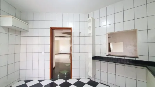 Sobrado com 3 Quartos à venda, 250m² no Vila Real, Hortolândia