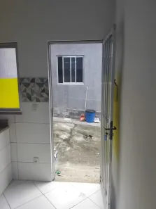 Kitnet com 1 Quarto para alugar, 45m² no Parque Senhor do Bonfim, Duque de Caxias