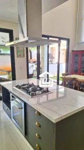 Casa de Condomínio com 4 Quartos à venda, 361m² no Jardim Indaiá, Embu das Artes